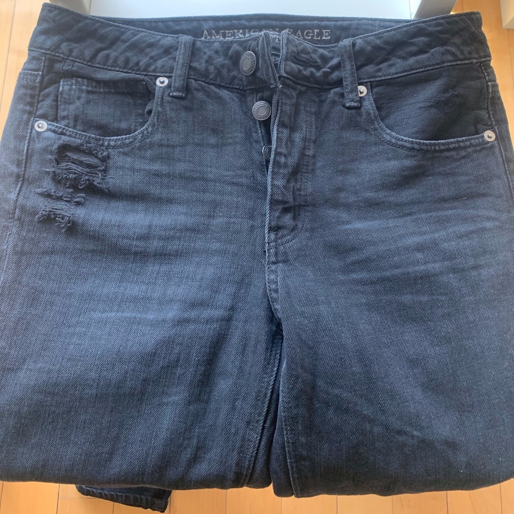 American Eagle High-Waisted Black Ripped Jean